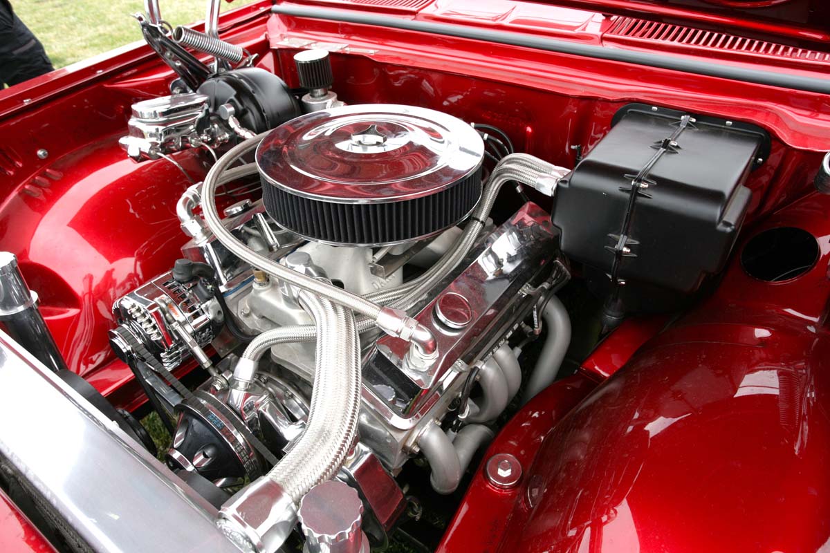 Geelong All Holden Day highlight – HG custom Monaro