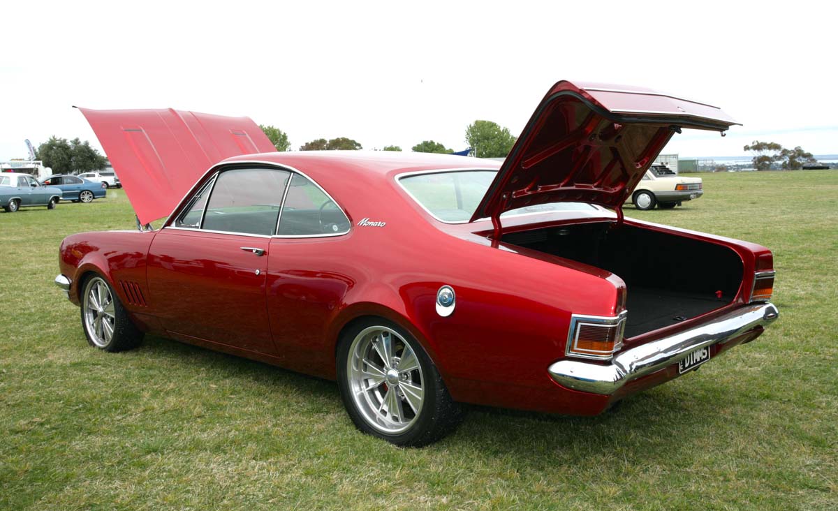 Geelong All Holden Day highlight – HG custom Monaro