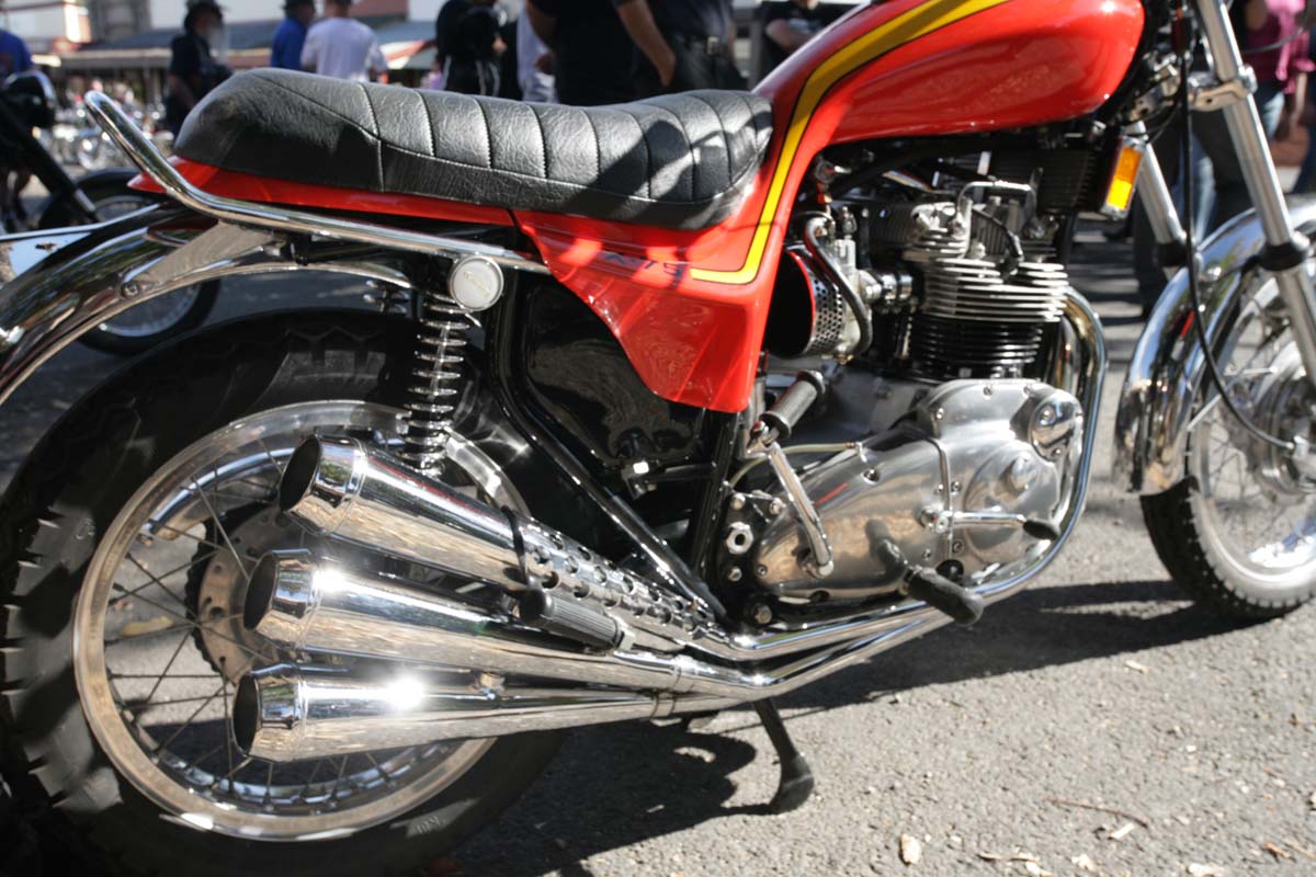 48th ABR Highlight – Triumph X-75 Hurricane