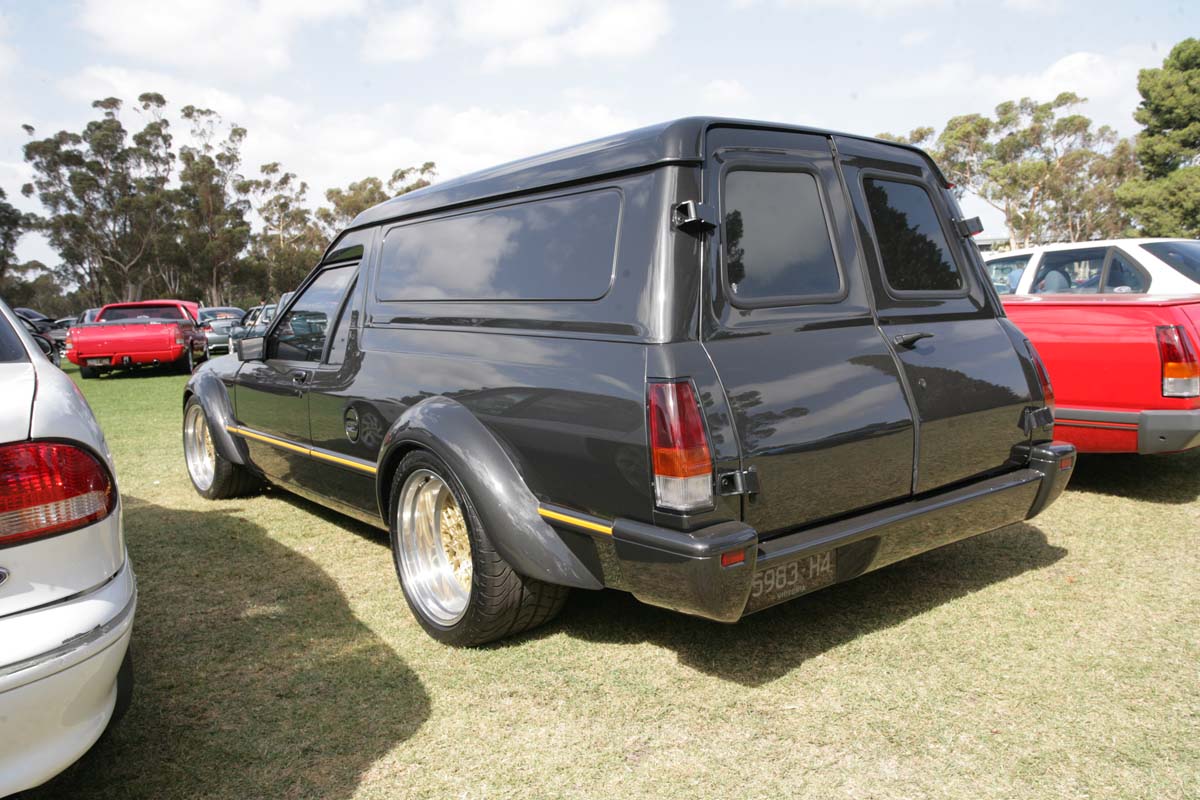2025 AFD highlight – C1983 XE Falcon panel van