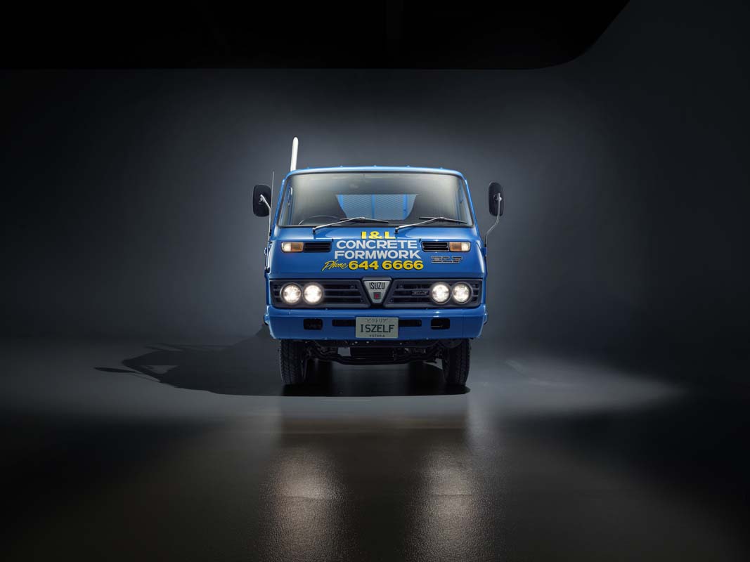 FEATURE – 1976 Isuzu Elf 350 tipper