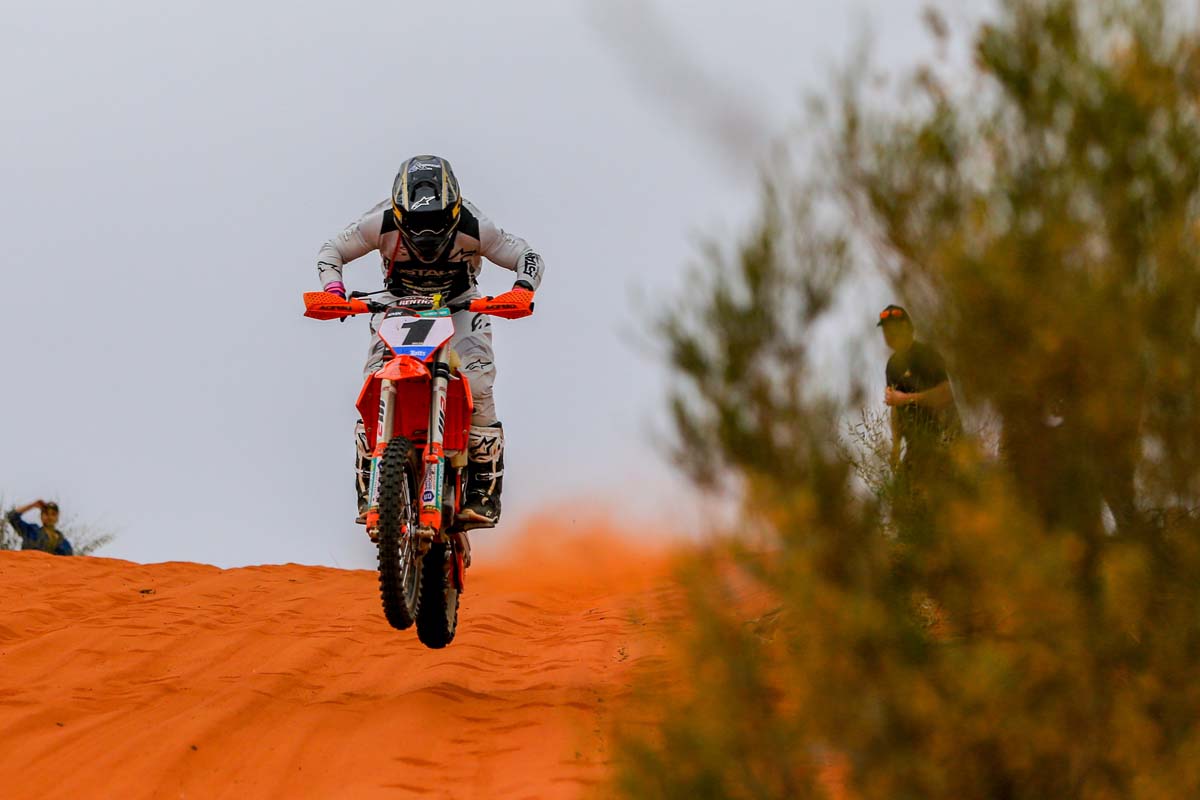 Walsh, Price win 2021 Finke