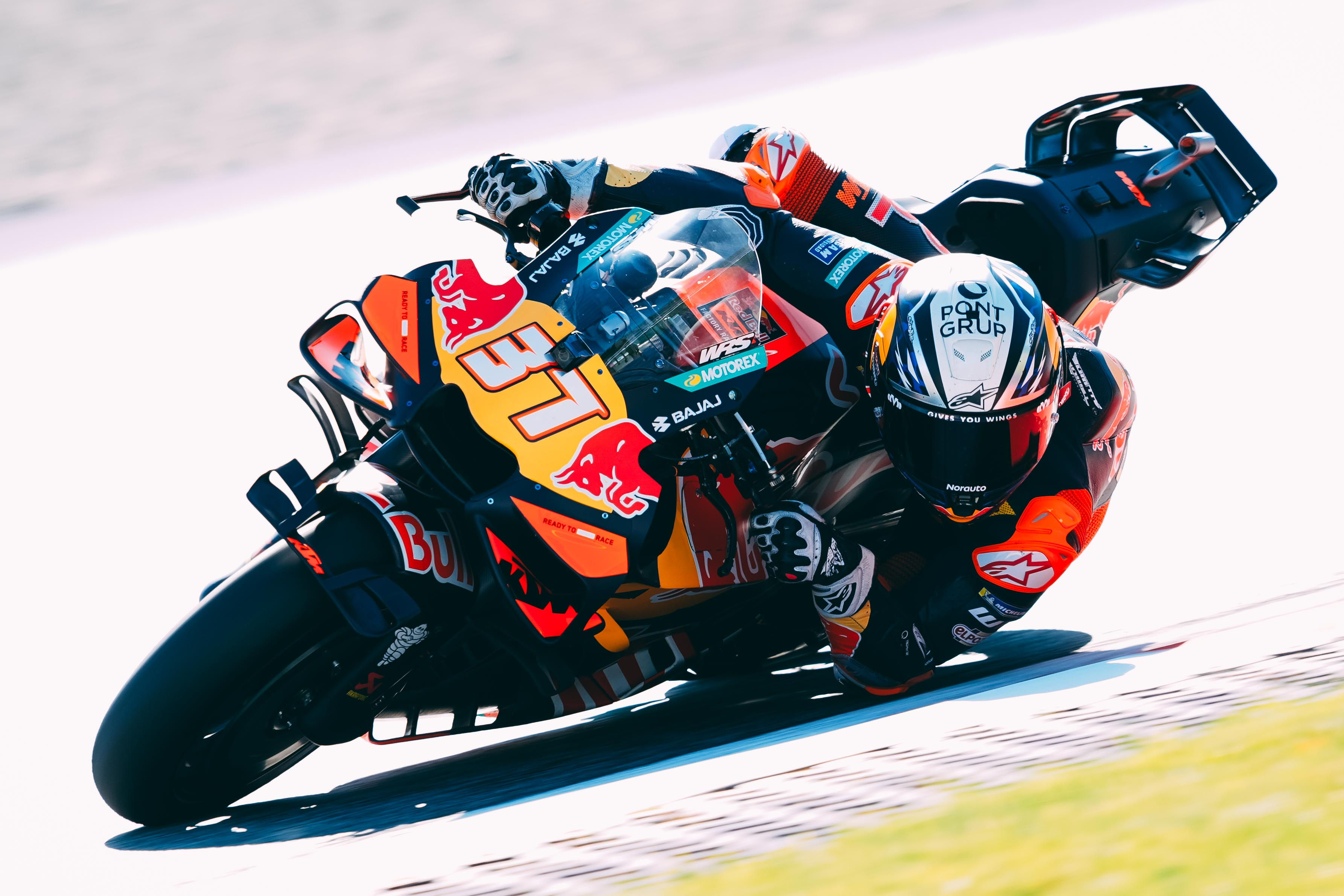 Pedro Acosta takes maiden MotoGP win