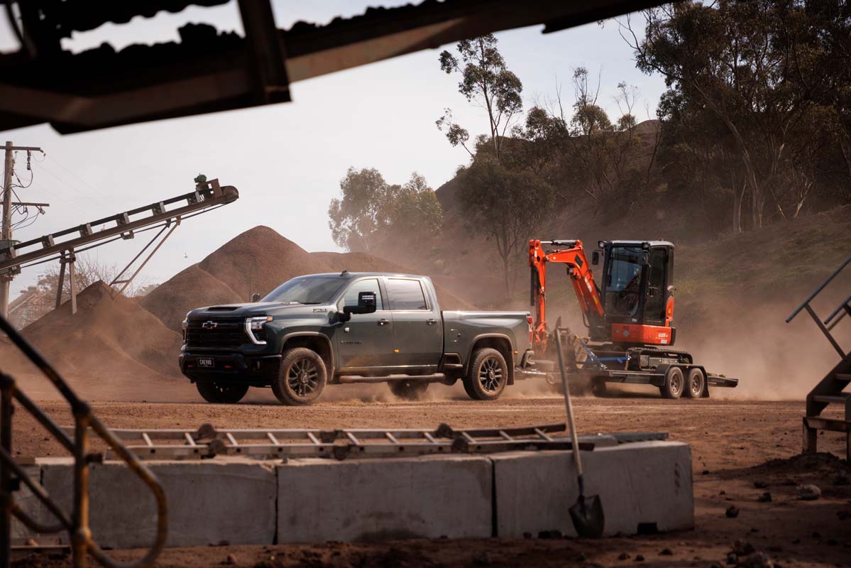5th Wheel Hitch option coming for Chevrolet Silverado 2500 HD