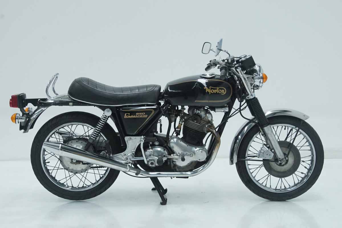 Norton Commando