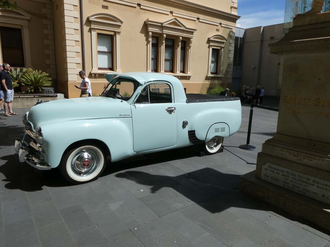 REPORT - Early Holden display, South Australia