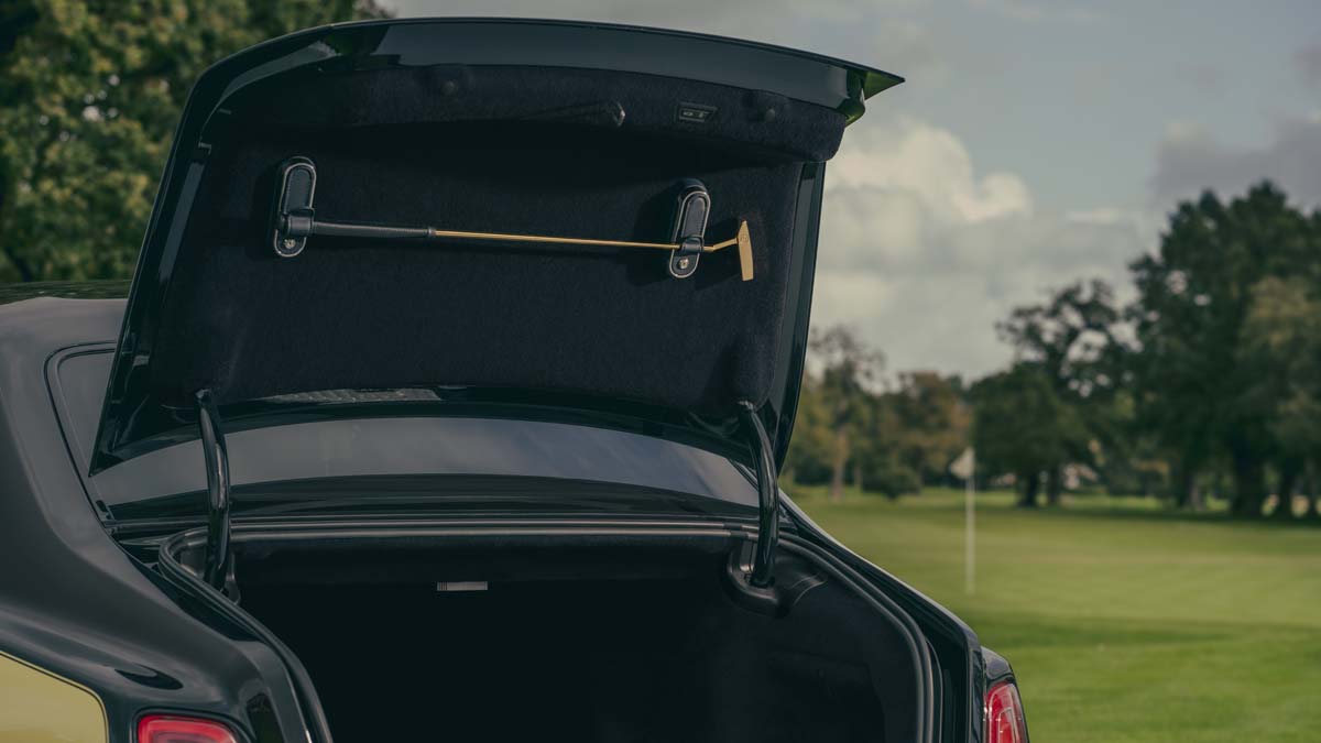 Rolls-Royce ‘Phantom Goldfinger’ makes public debut