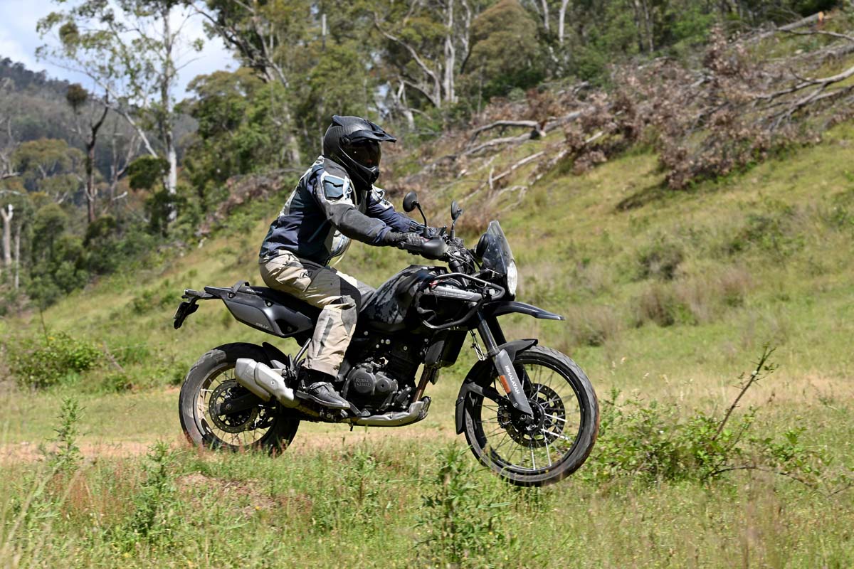 LAUNCH TEST – 2026 Royal Enfield Himalayan 450 Mana Black
