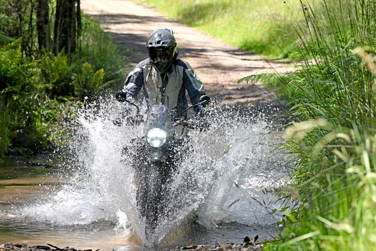 LAUNCH TEST – 2026 Royal Enfield Himalayan 450 Mana Black
