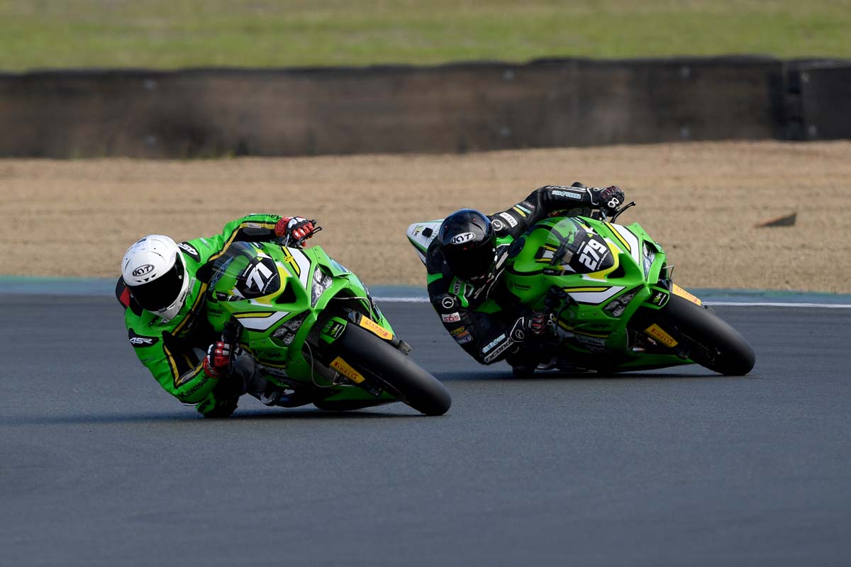 Edwards, Farnsworth win 2026 Australian Supersport Championship