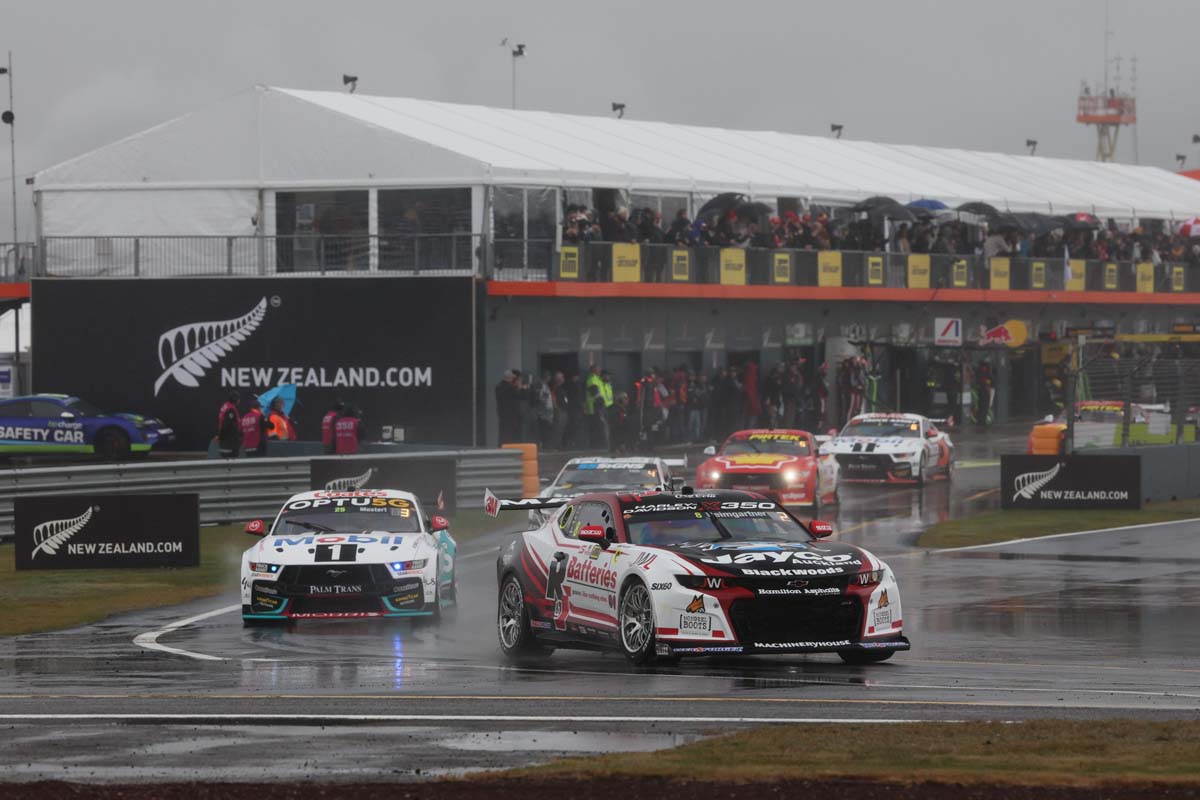 Supercars confirm NZ double header for 2026