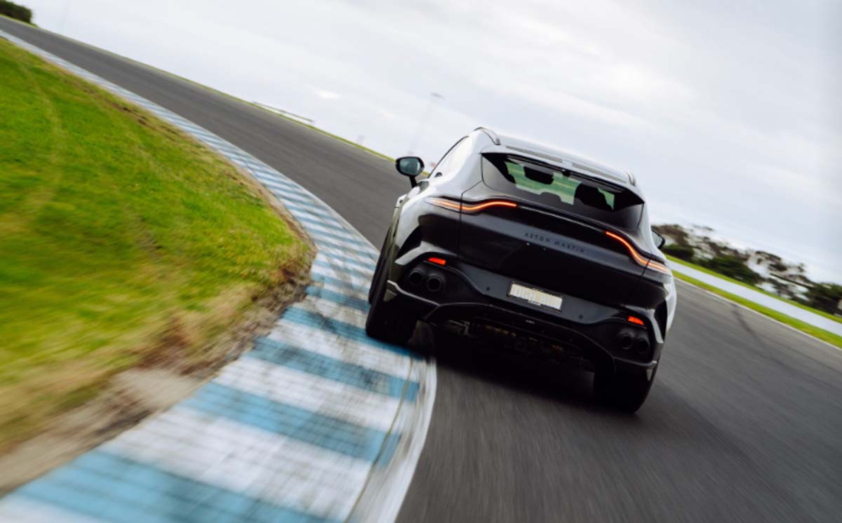 ROAD TEST – 2022 Aston Martin DBX707