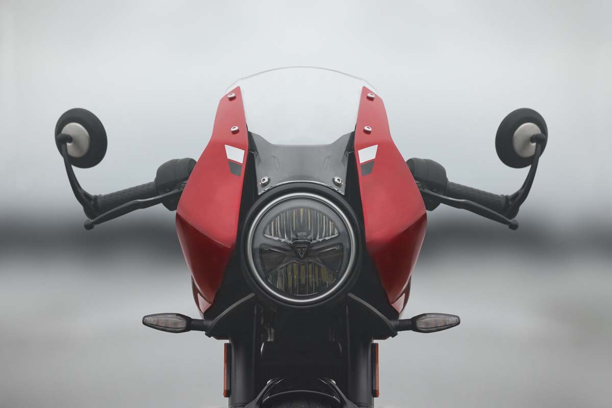 FEATURE - 2026 Triumph Tracker 400 & Thruxton 400