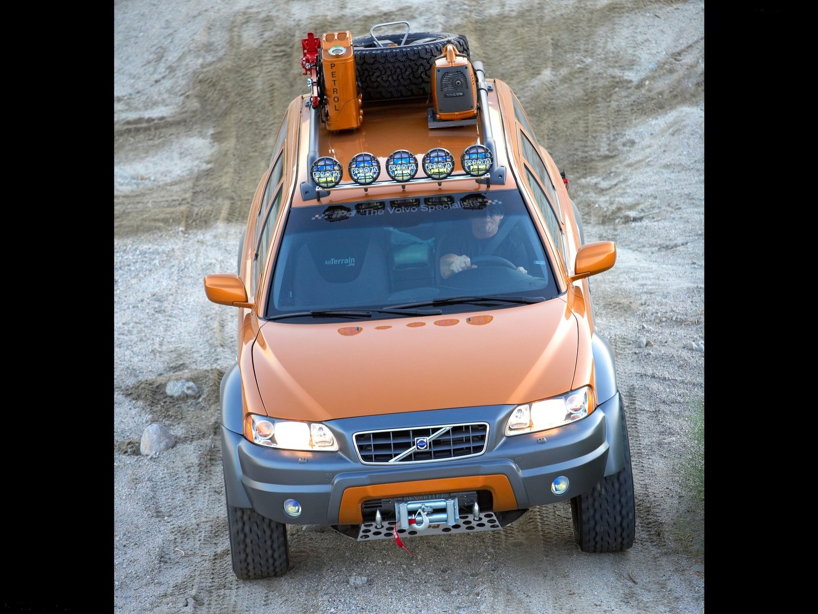 FLASHBACK - 2005 Volvo XC70 AT concept