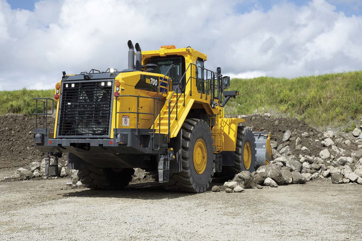 NZ company receives first Komatsu WA700-8 in Oceania