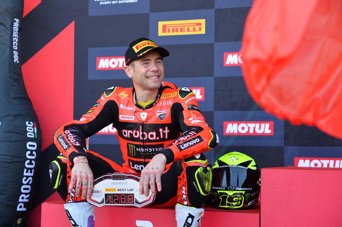 Bulega in, Bautista out at Ducati WorldSBK team