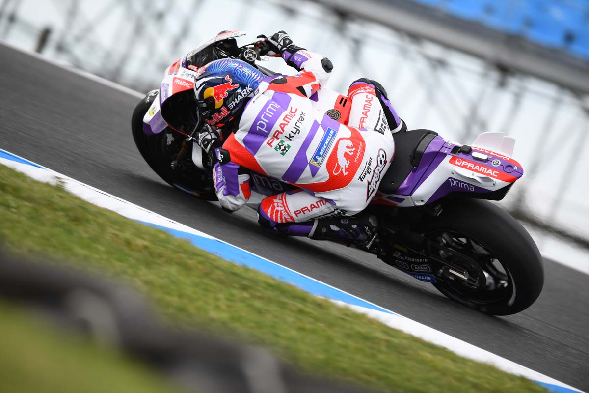 Johann Zarco extends contract with LCR Honda
