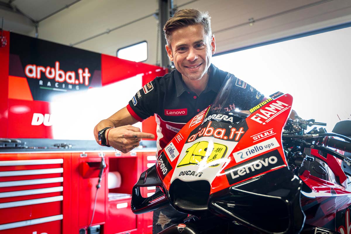 Bautista tests Ducati Desmosedici
