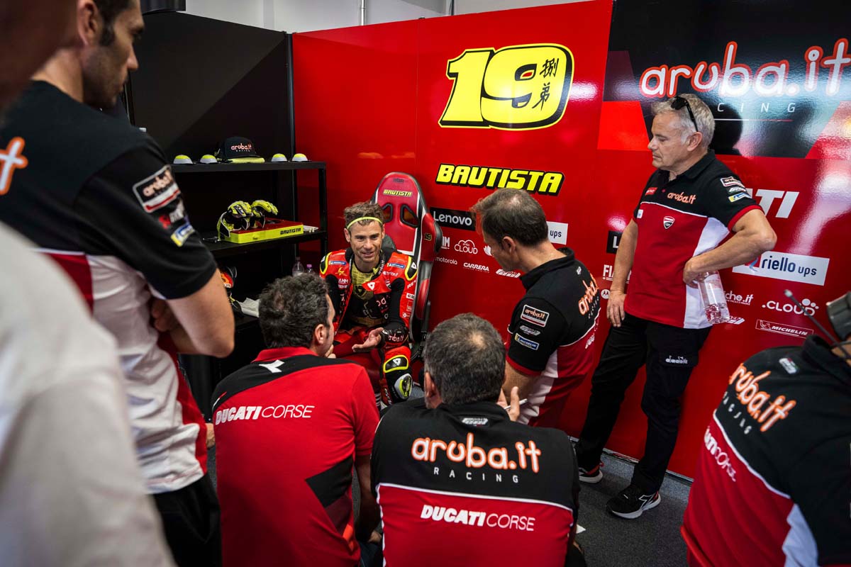 Bautista tests Ducati Desmosedici