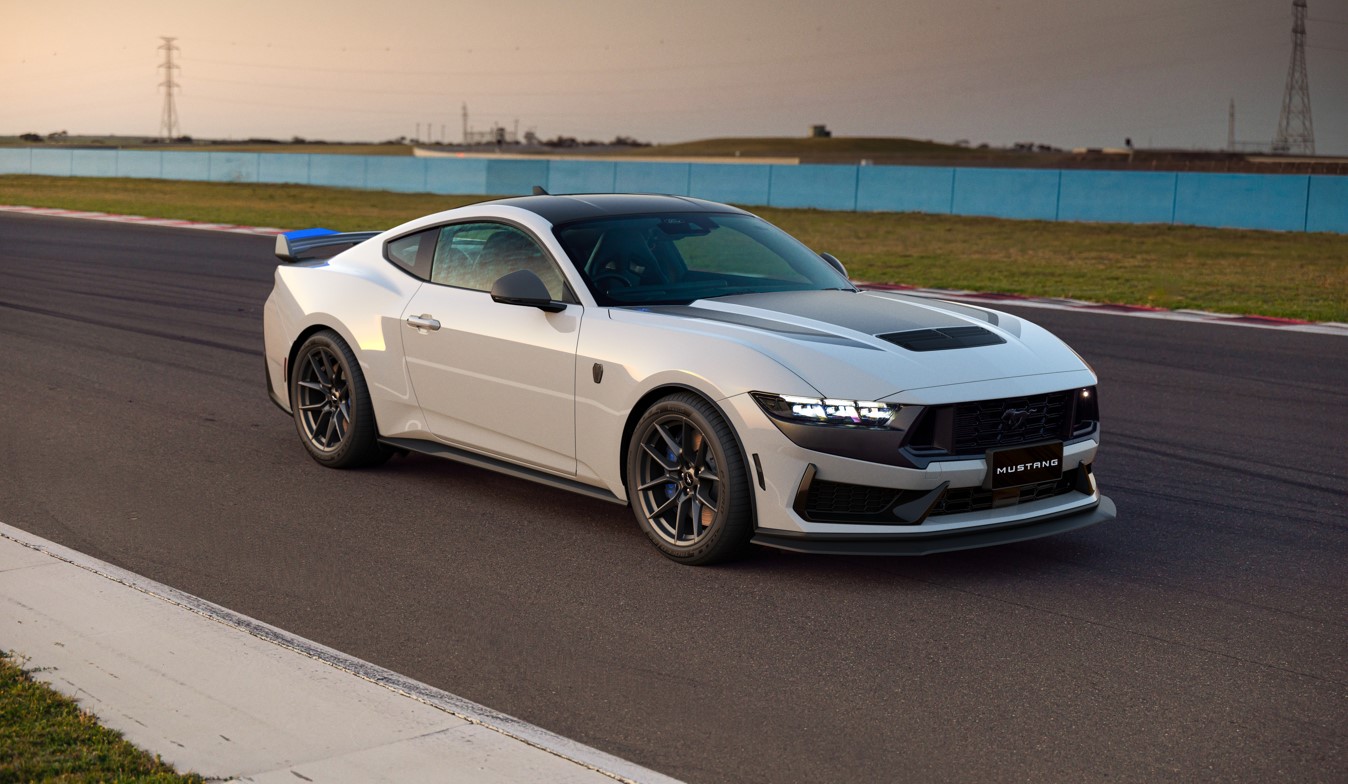 Ford reveals 2026 Mustang Dark Horse