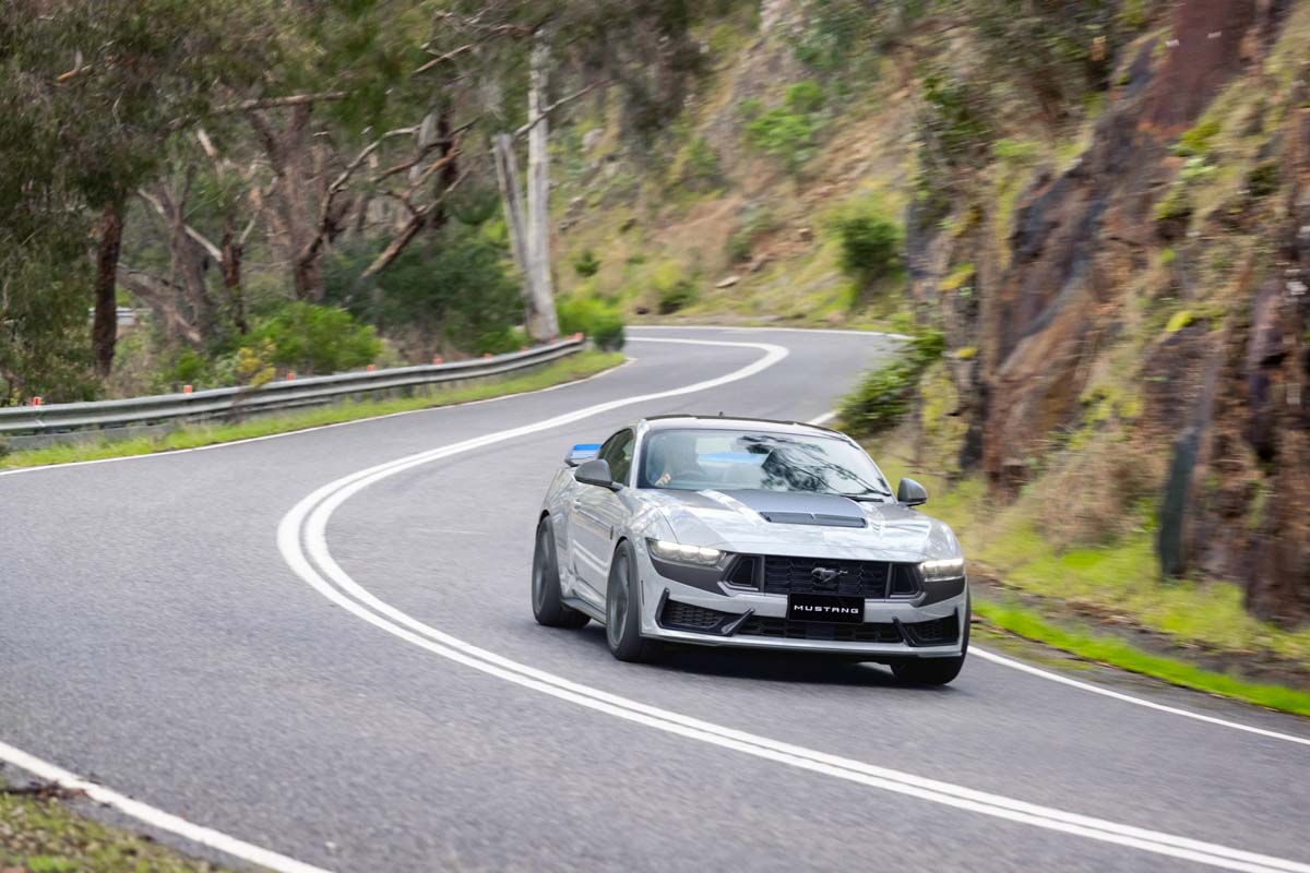 Ford reveals 2026 Mustang Dark Horse