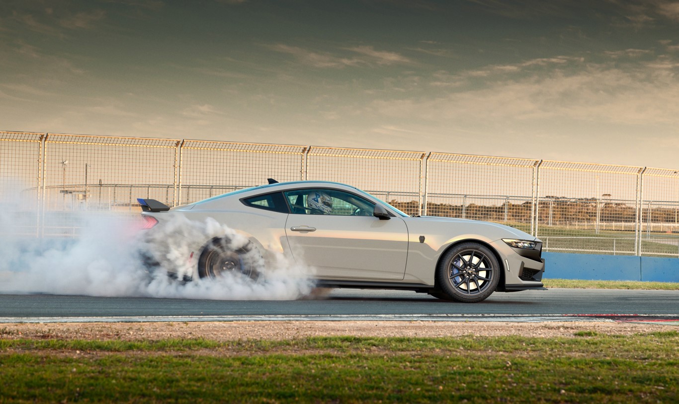 Ford reveals 2026 Mustang Dark Horse
